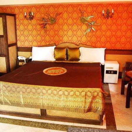 13 Coins Airport Hotel Min Buri بانكوك المظهر الخارجي الصورة