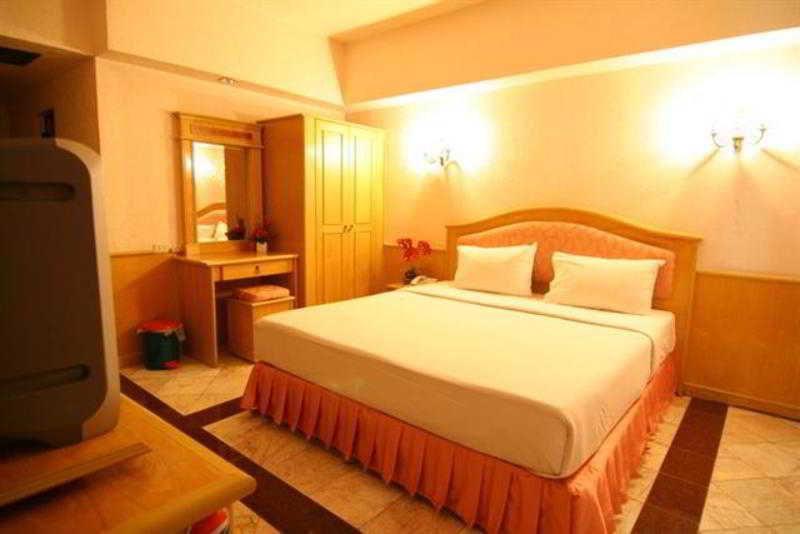 13 Coins Airport Hotel Min Buri بانكوك المظهر الخارجي الصورة