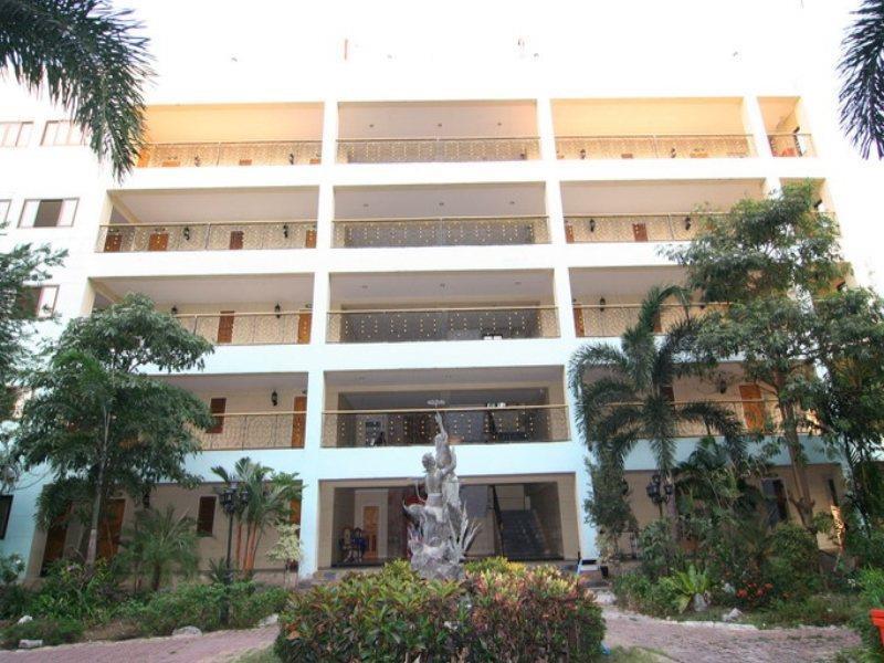 13 Coins Airport Hotel Min Buri بانكوك المظهر الخارجي الصورة